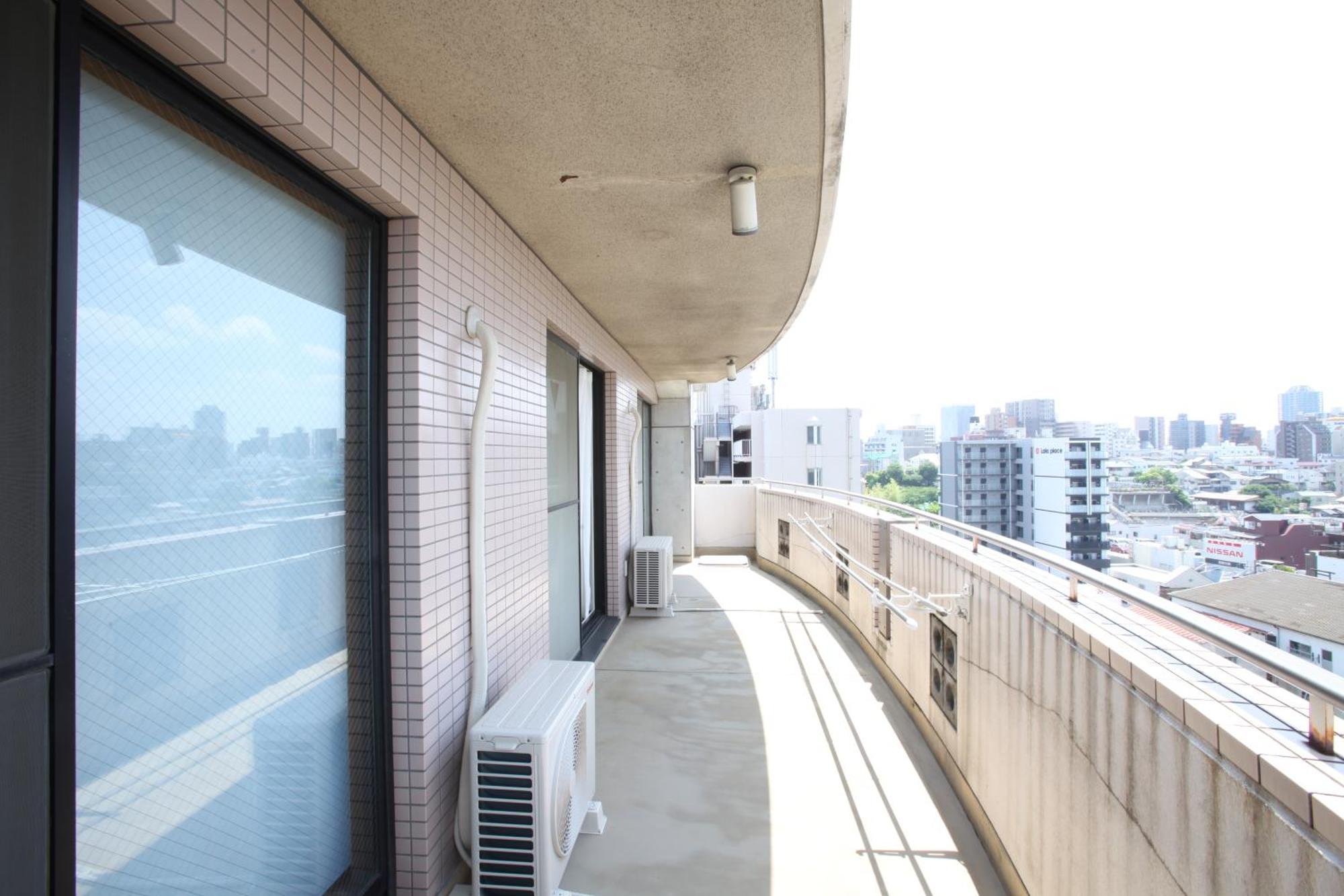 Apartment 大阪ルミエール夕陽丘 *